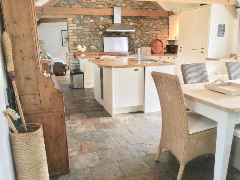 Cuckoo Barn at Penygaer farm near the Brecon Beacons - Bed and Breakfast Llandovery