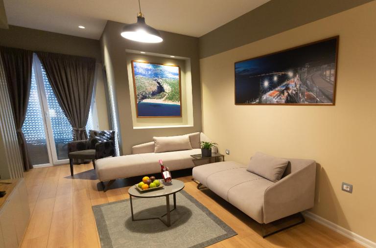 Porta Apartament - B&B Vlorë