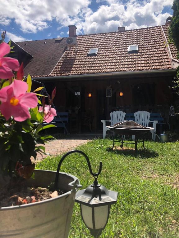 Sarud házikó-szálláshely - B&B Sarud