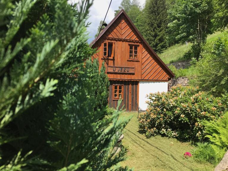 Chalupa U Jezu - Bed and Breakfast Tanvald