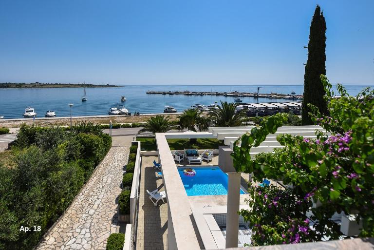 Apartments Bella Sky - B&B Novalja
