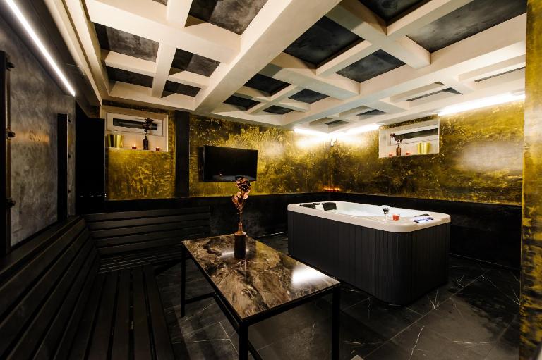 Apartments in Kaunas city centre with Jacuzzi bath - B&B Kaunas