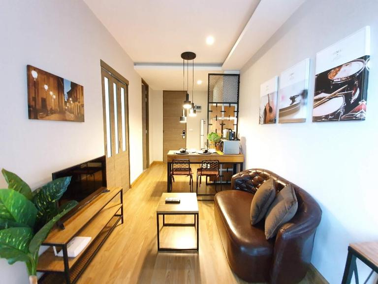 Modern loft room& Rooftop pool at Nimman 603NM - Chambres d'hôtes Chiang Mai