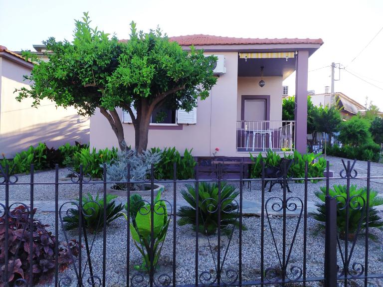 Nymphes - Bed and Breakfast Selianítika