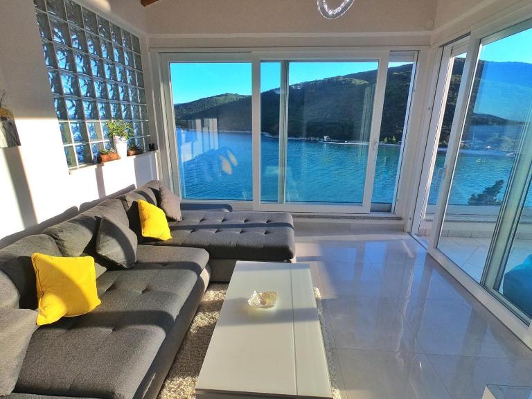 Apartment More 13 - Ferienwohnung Rabac