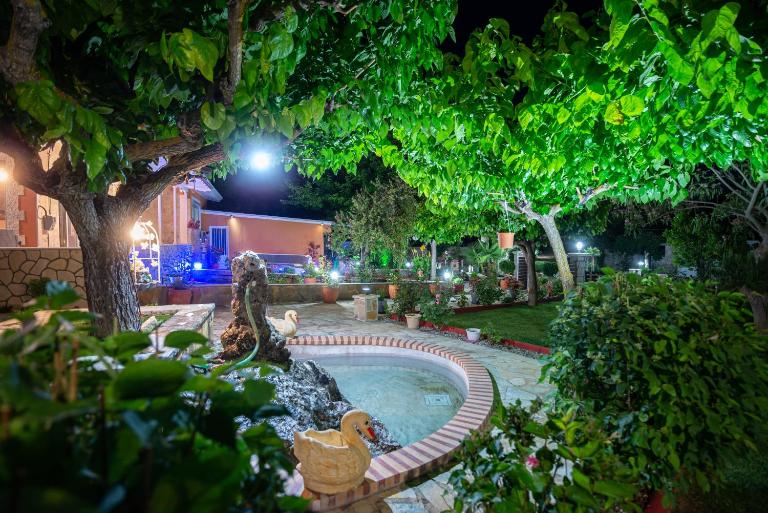 Rock Garden Villa - Ferienwohnung Marandokhórion