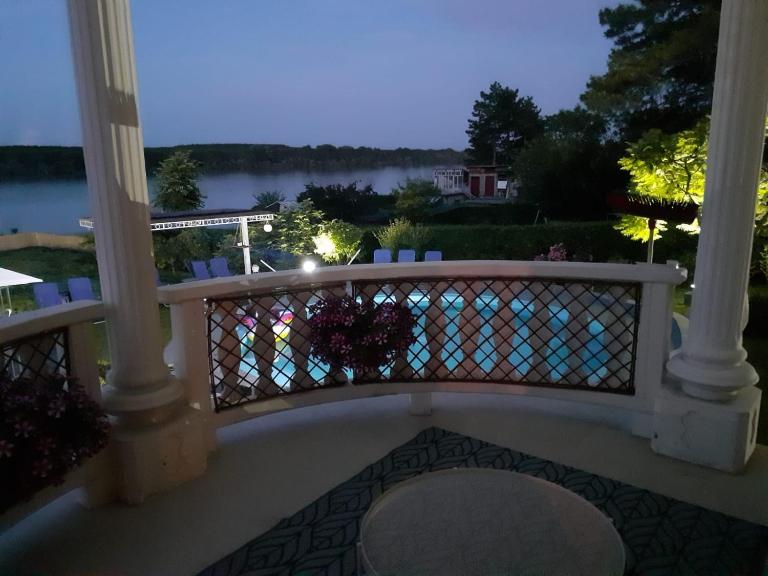 Prenociste Dunav 97 K3 - B&B Novi Banovci