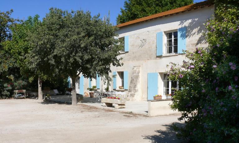 manade Blanc - Gite la Fenière - B&B Arles