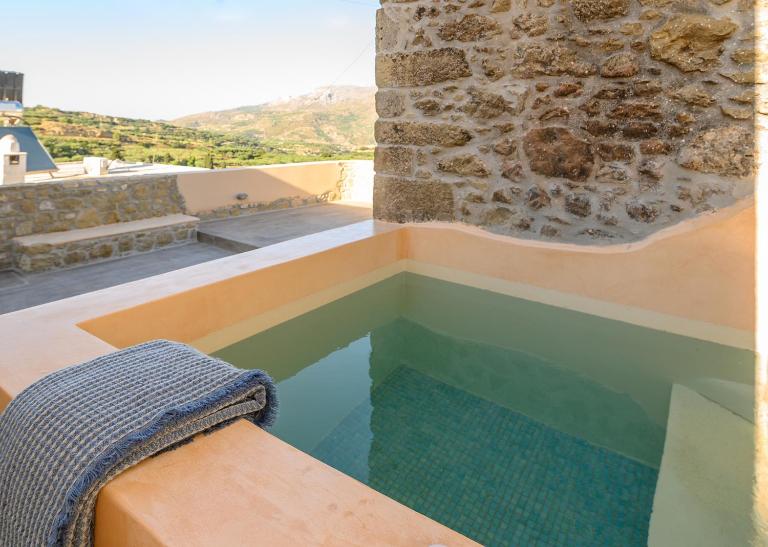 Pera Chorio - Daphne - Artist stone house with countryside views - B&B Ágios Geórgios