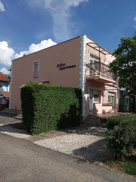 Atlas Apartman - B&B Bük