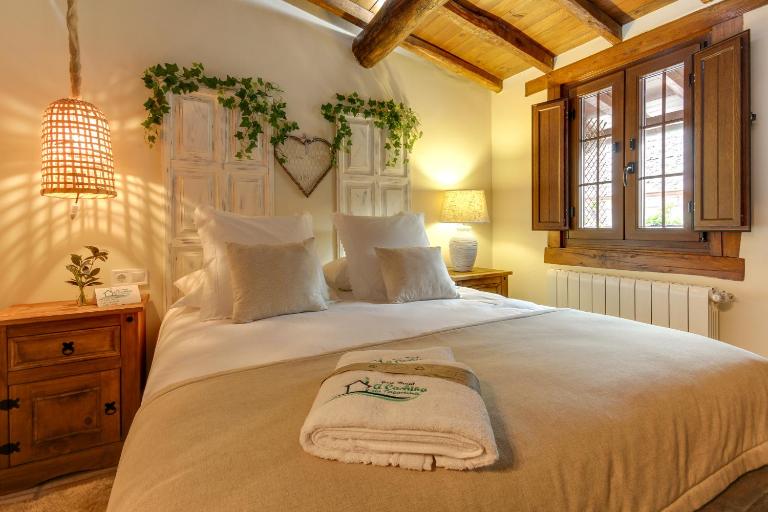 Casa Rural A Cashiña da Lagarteira - B&B Valverde del Fresno
