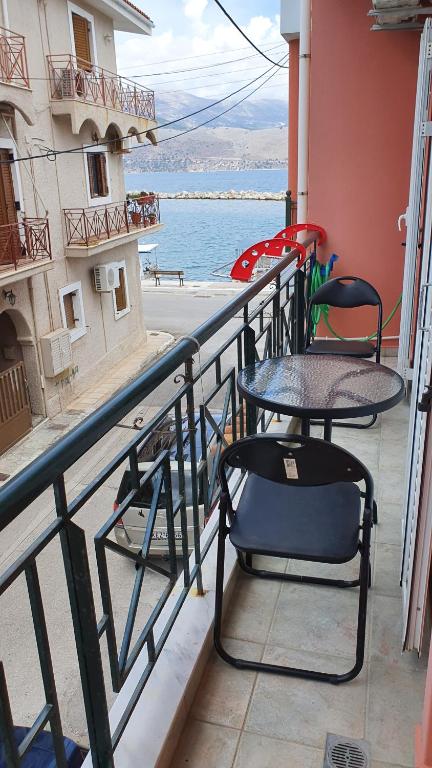 Johanna Side Sea View Apartment 2 - Chambres d'hôtes Lixoúri