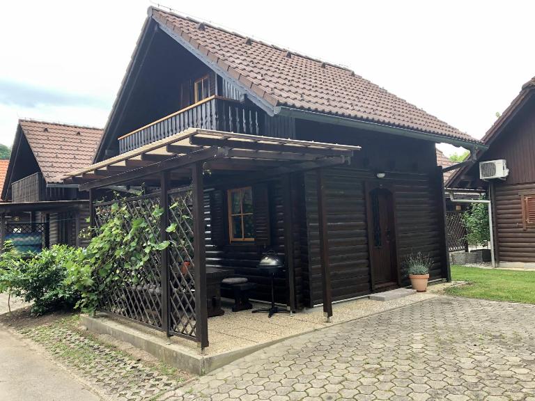 Holiday Cottage Krishtan - Ferienwohnung Podcetrtek