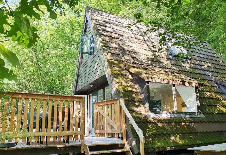 Moderne A-Frame midden in het bos, luxe vakantiehuis Durbuy - Bed and Breakfast Durbuy