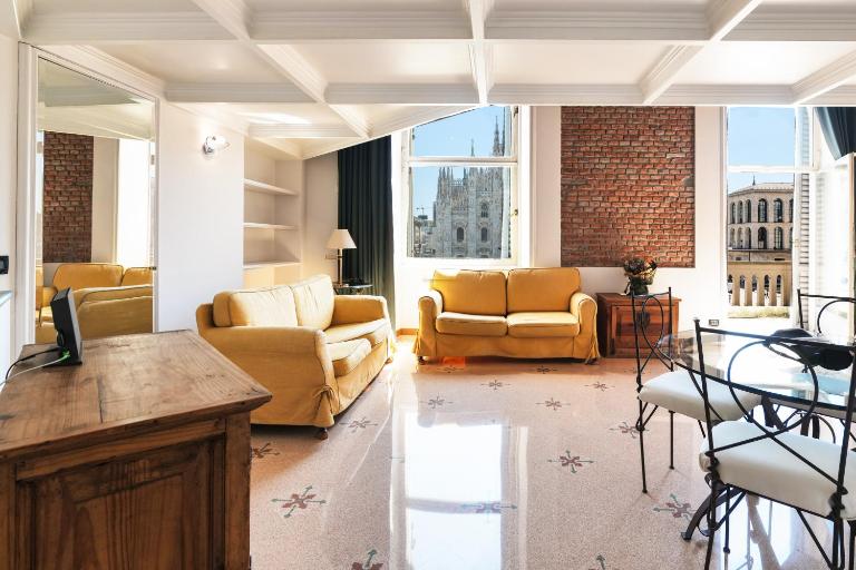 Duomo Cathedral View - Luxury Apartment - Ferienwohnung Mailand