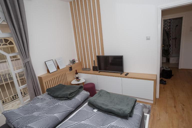 Nacional 1 Apartment Studio - Chambres d'hôtes Subotica