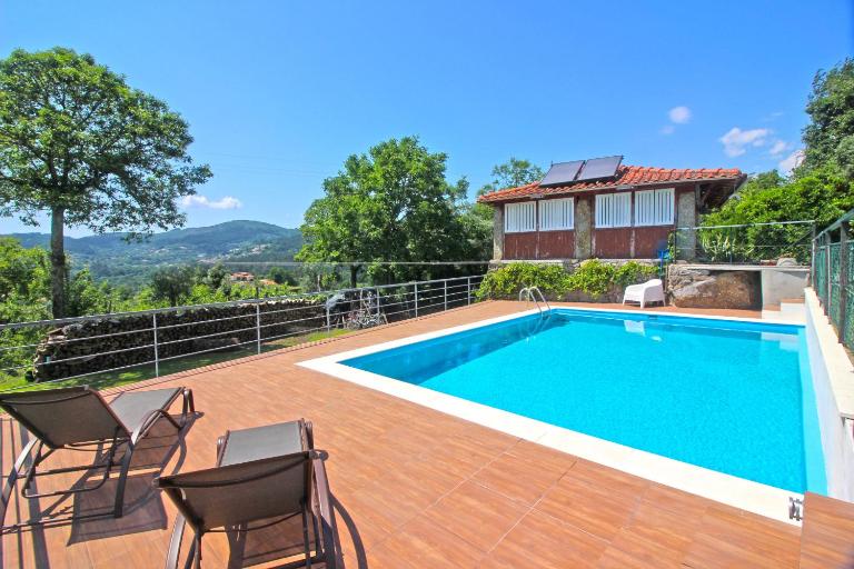 Casa Roupar by Gerês Casas - Chambres d'hôtes Terras de Bouro