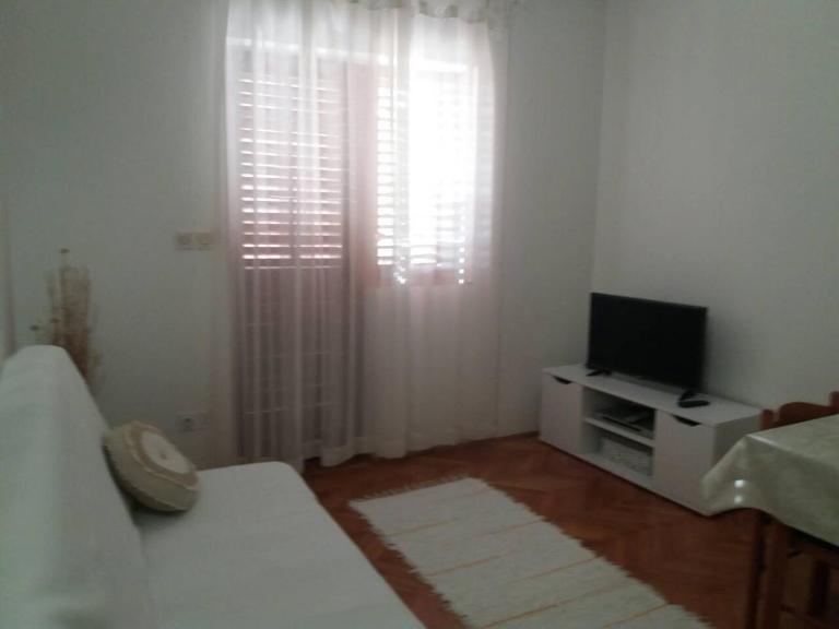 Apartment groundfloor - B&B Gelsa