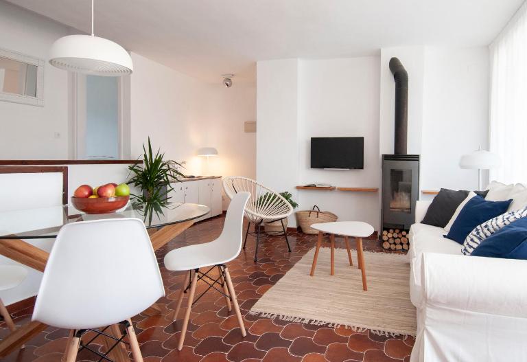 Casa Blanca Beach Apartment - B&B Torredembarra