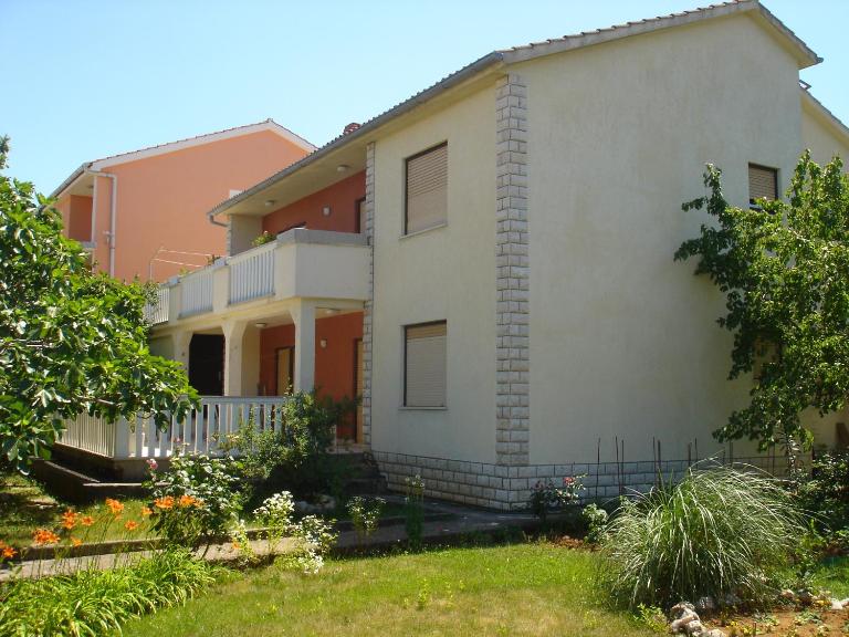 Apartments Grskovic G. Setaliste - B&B Šilo