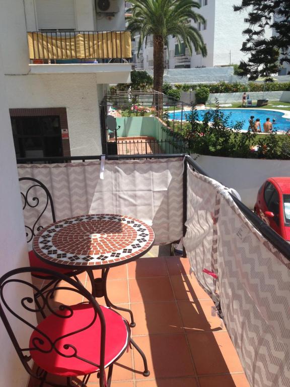 Chez Alison! Central nerja apt - B&B Nerja