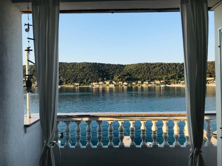 Kaala Old House Apartment - B&B Supetarska Draga
