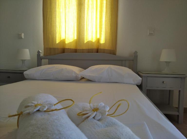 MARGARITA STUDIOS - B&B Antíparos