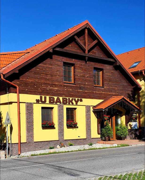Ubytovanie U Babky - Bed and Breakfast Veľký Slavkov
