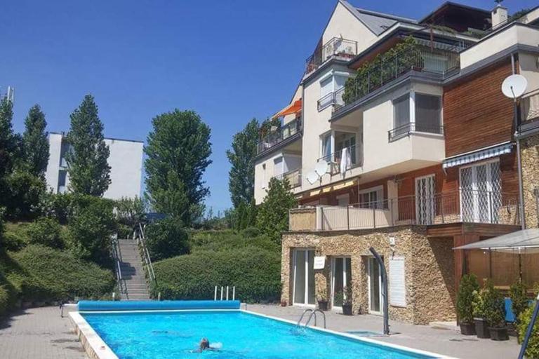 Peppy Apartment & Pool - B&B Balatonfüred
