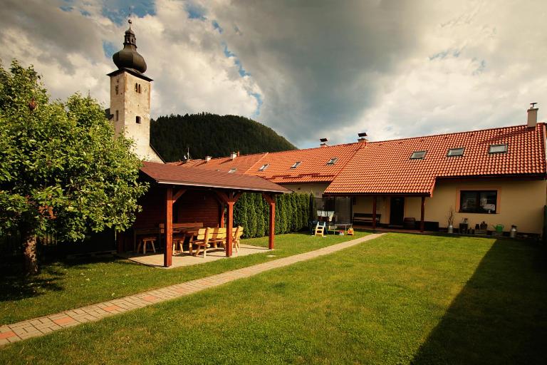 Nina Liptov - B&B Liptovský Ján