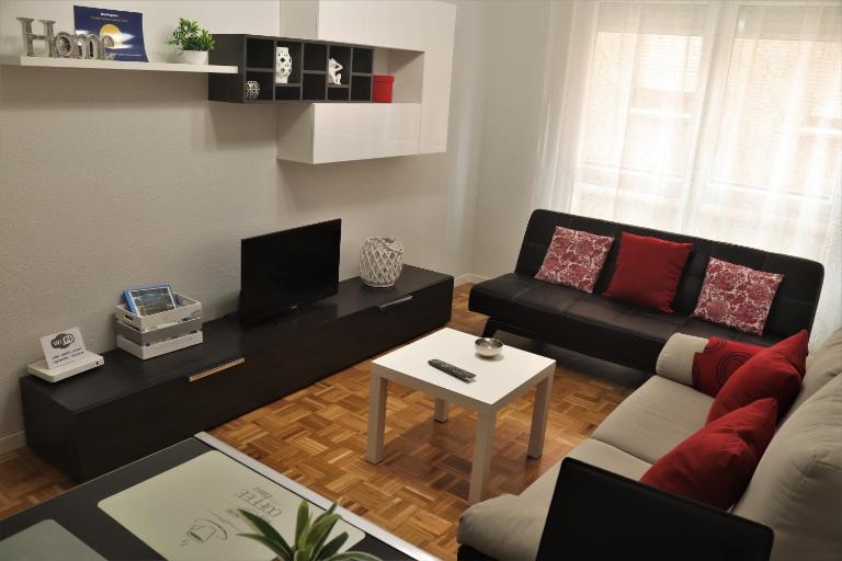 Apartamento pleno Centro junto Ayuntamiento - Chambres d'hôtes Logroño