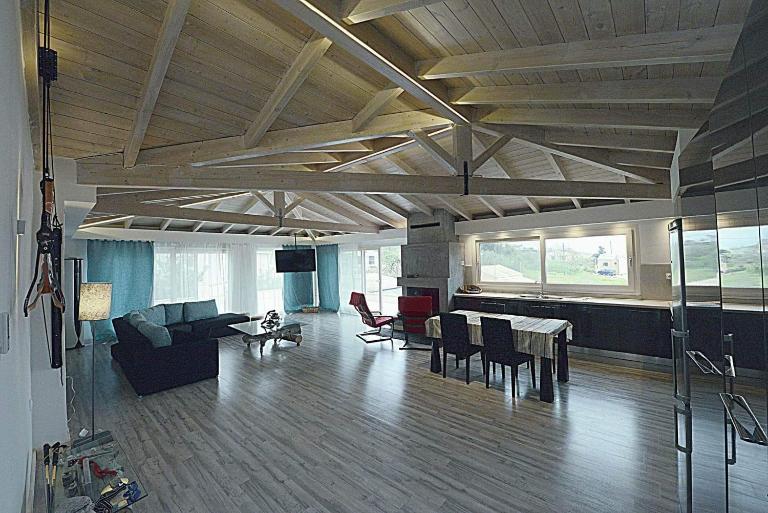 Wood metal glass - B&B Kontokali