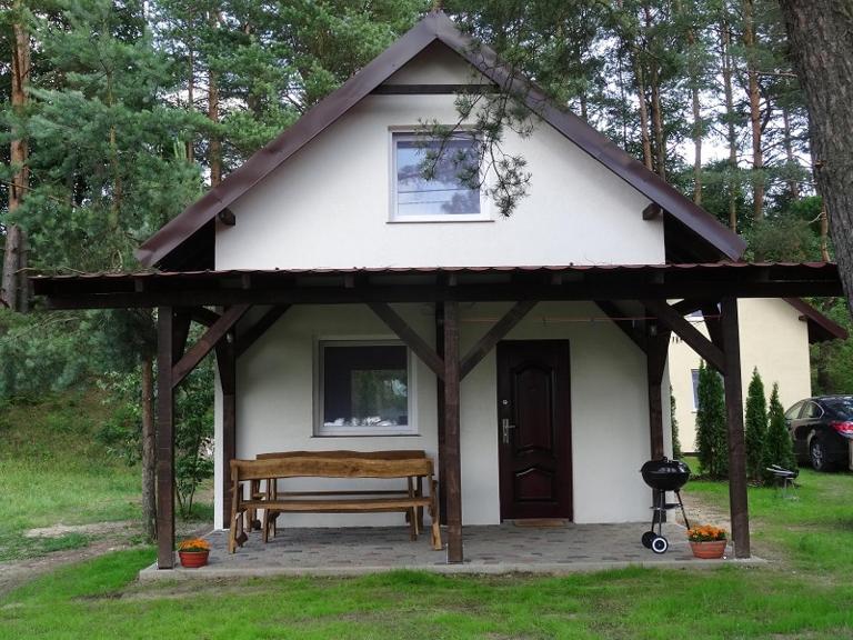 Domek letniskowy nad jeziorem Wersminia - Bed and Breakfast Martiany
