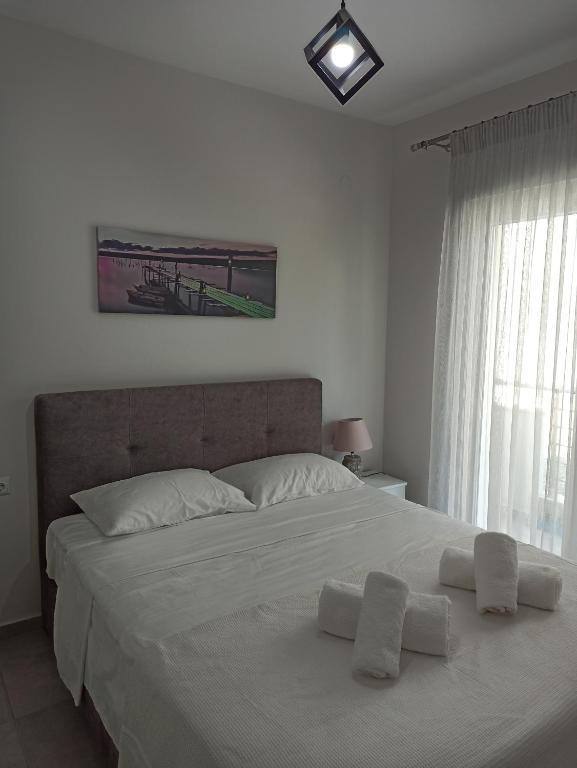 Steps to the sea - B&B Nea Peramos