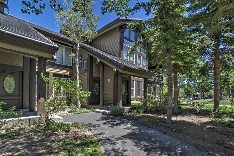 Mammoth Lakes Vacation Rental w/ Community Hot Tub - B&B Mammoth Lakes