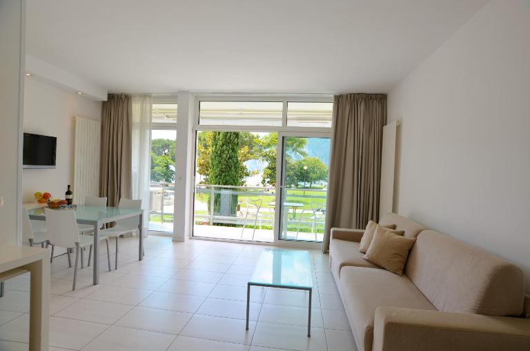 Club Nautico - Phoenix Studio Lake View - B&B Riva del Garda