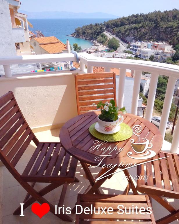 Iris Deluxe Suites 1 - Bed and Breakfast Kavála
