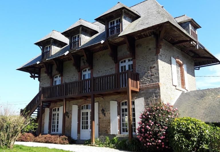 LE CHALET SUISSE - Chambre papillons - B&B Le Vicel