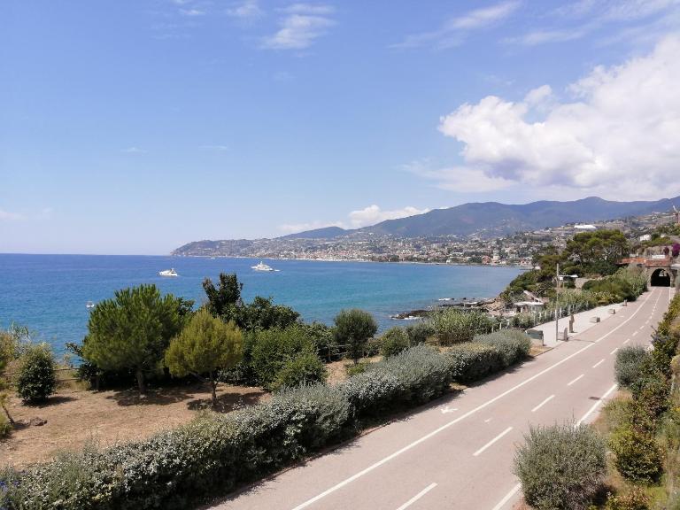 Villaggio Turistico LA VESCA - Ferienwohnung Sanremo