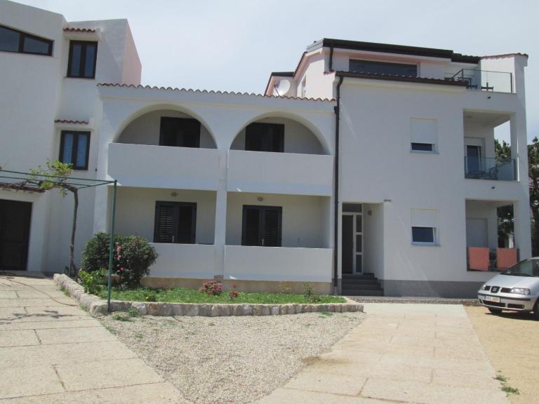 Domagoj D&D, Baška - Bed and Breakfast Baška