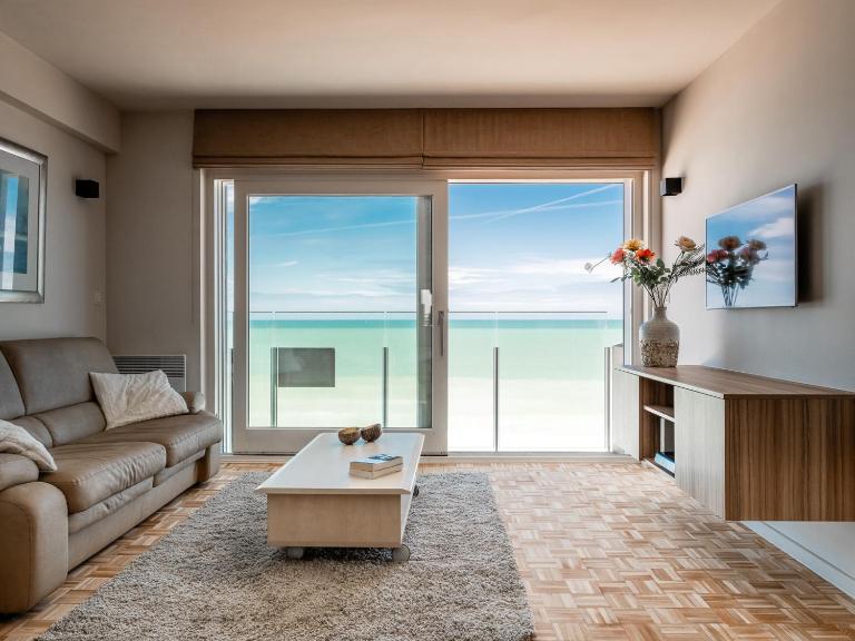 Sea You Soon - Appartement met toplocatie op de zeedijk met 2 slaapkamers - Bed and Breakfast Middelkerke