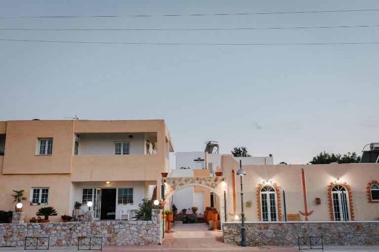 Konaki Apartments - B&B Máleme