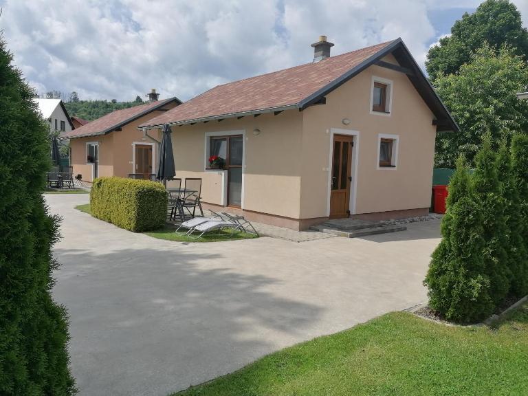 Apartment chatky Aquaduo - Ferienwohnung Liptovská Sielnica