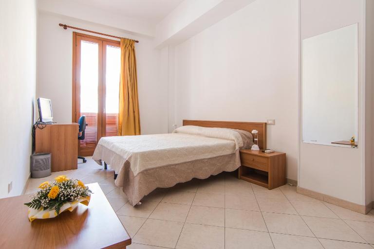 Galatea appartamento grande - 4 camere con bagno privato, perfetto per gruppi - Ferienwohnung Pozzallo
