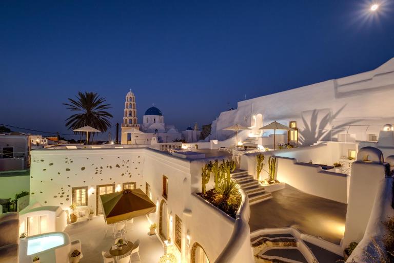 Radiant Santorini - B&B Mesariá