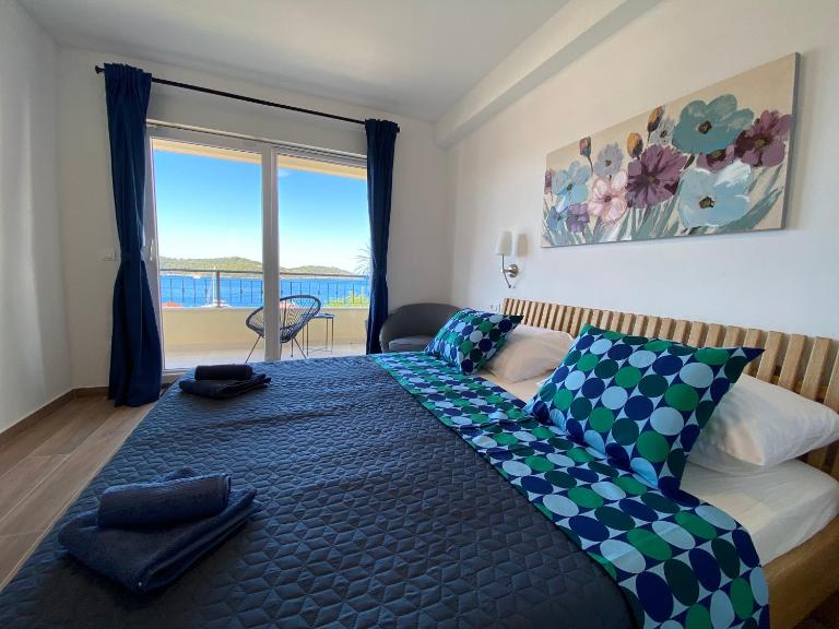 Apartment Sandra (2+2) with a breathtaking view 2 - Ferienwohnung Vis