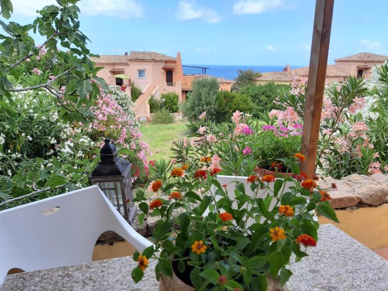 Appartamento panoramico Calarossa Sardegna - B&B Isola Rossa