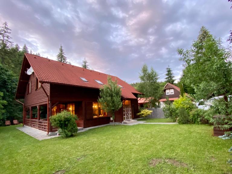 Platán Vendégház - B&B Izvoare