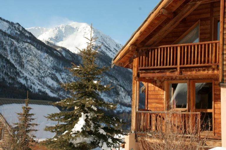 Chalet L'Eitièro hameau des Chazals Nevache Hautes Alpes - B&B Névache