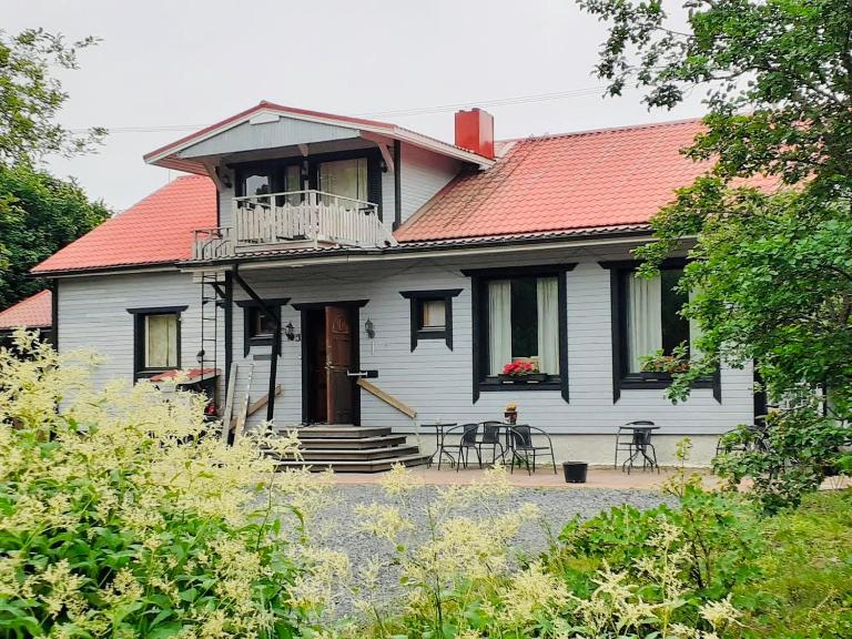 Majatalo Tyrni - B&B Nakkila